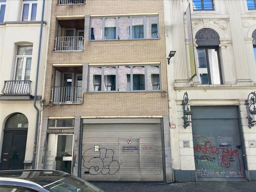 Parking / garage à vendre à Anvers 2000 25000.00€  chambres m² - annonce 1390040