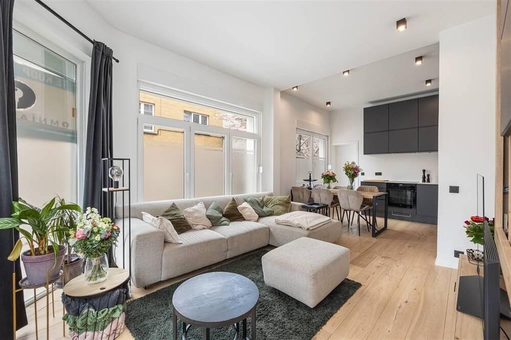 Appartement te  koop in Antwerpen 2060 249000.00€ 2 slaapkamers 72.00m² - Zoekertje 1390332
