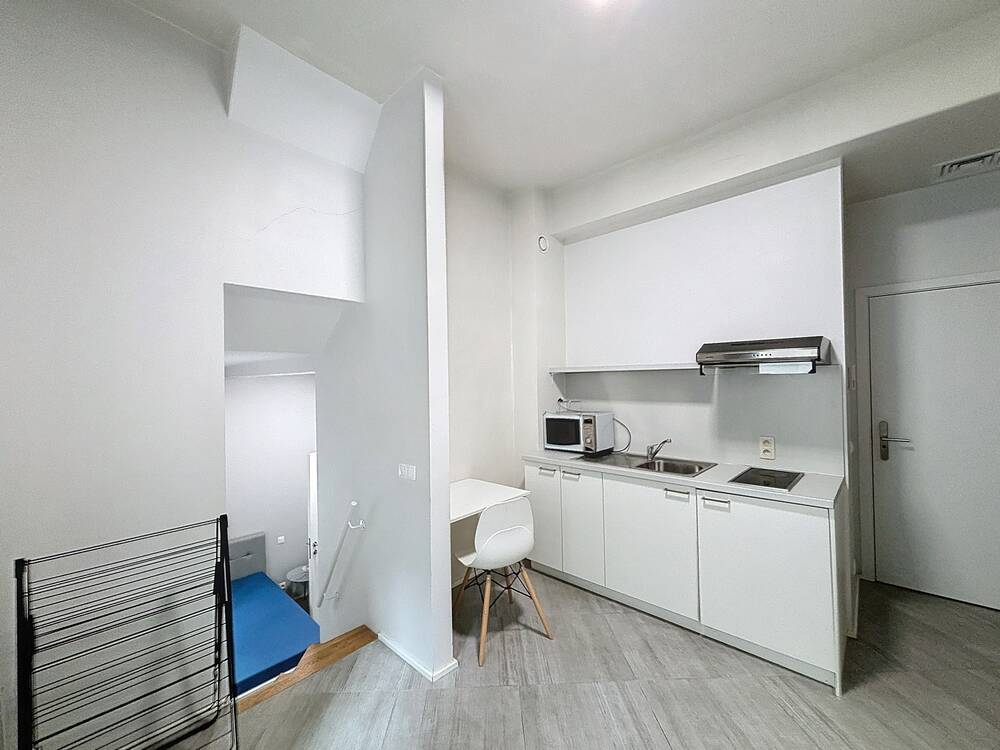 Appartement te  huur in Brussel 1000 660.00€ 0 slaapkamers 26.00m² - Zoekertje 1392937