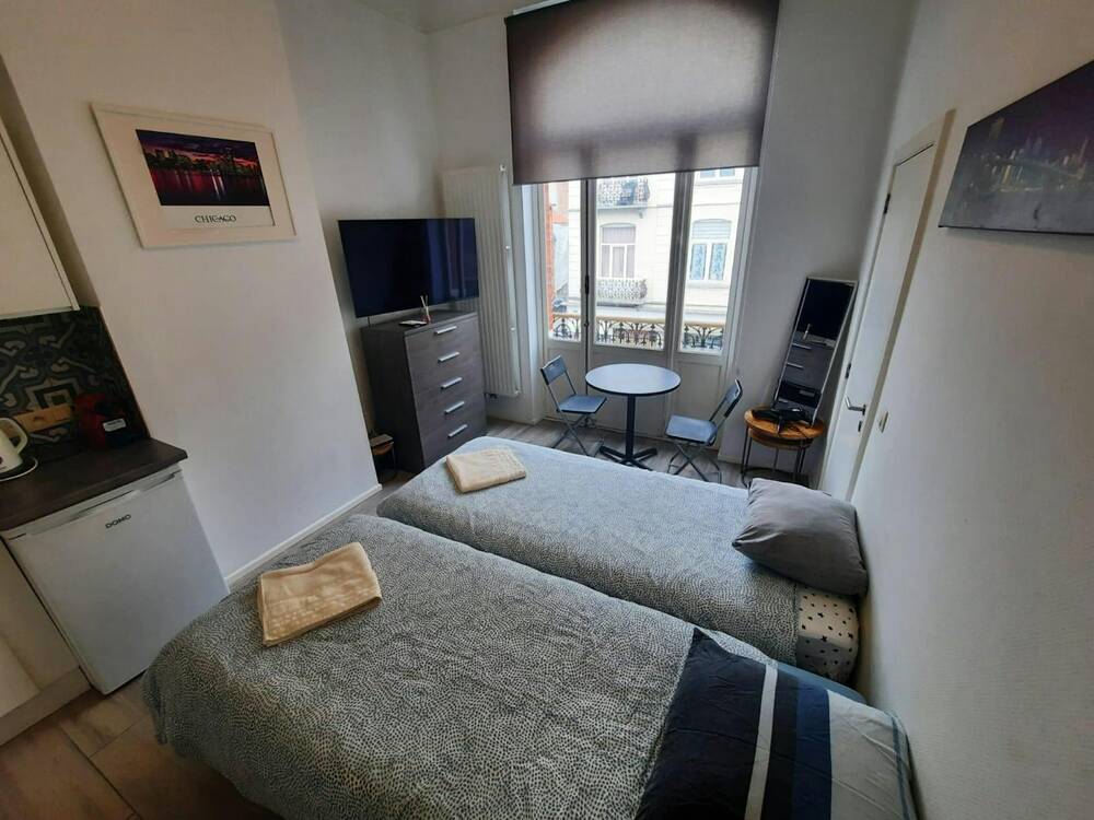 Appartement te  huur in Vorst 1190 1200.00€ 0 slaapkamers 24.00m² - Zoekertje 1393728