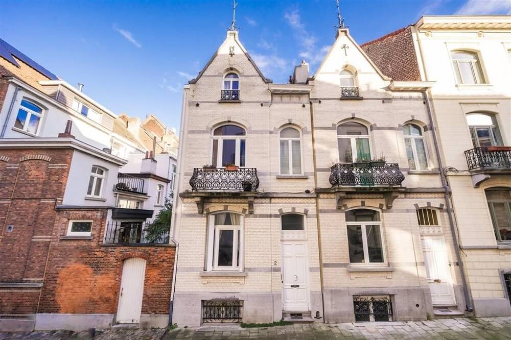 Huis te  koop in Brussel 1000 649000.00€ 4 slaapkamers 180.00m² - Zoekertje 1394897