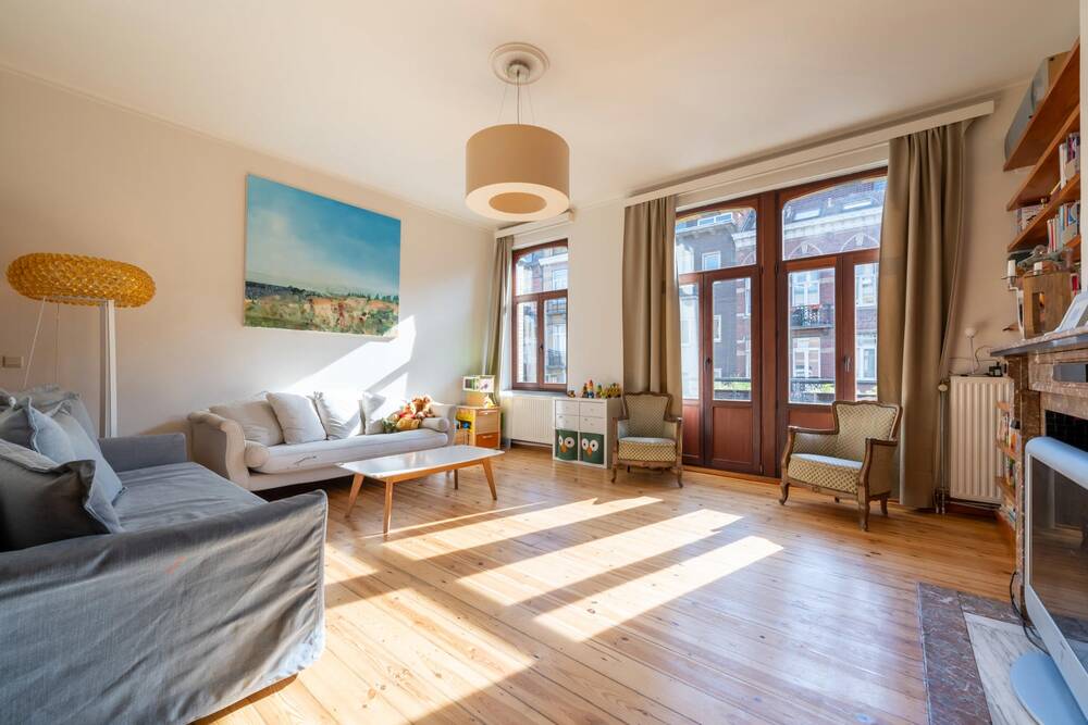 Appartement te  huur in Sint-Gillis 1060 1900.00€ 3 slaapkamers 147.00m² - Zoekertje 1395251
