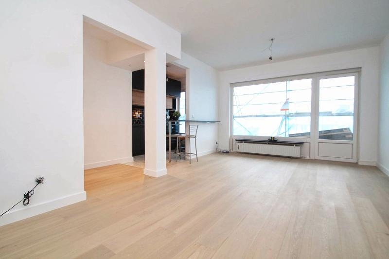 Appartement te  huur in Ukkel 1180 850.00€  slaapkamers 50.00m² - Zoekertje 1397202
