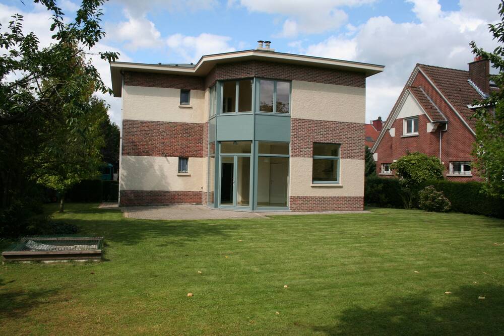Villa te  huur in Sint-Pieters-Woluwe 1150 2750.00€ 4 slaapkamers 180.00m² - Zoekertje 1398379