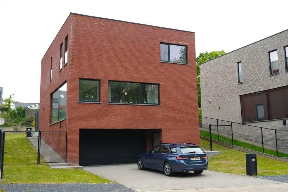 Villa te  huur in Sterrebeek 1933 3500.00€ 4 slaapkamers m² - Zoekertje 1400742