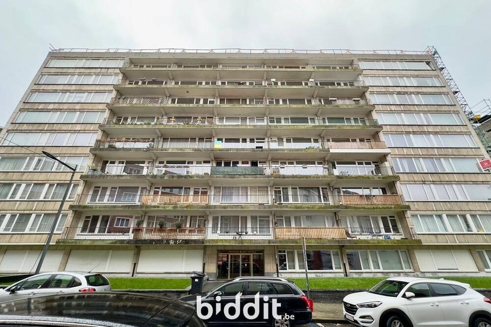 Appartement te  koop in Etterbeek 1040 196000.00€ 3 slaapkamers m² - Zoekertje 1400300