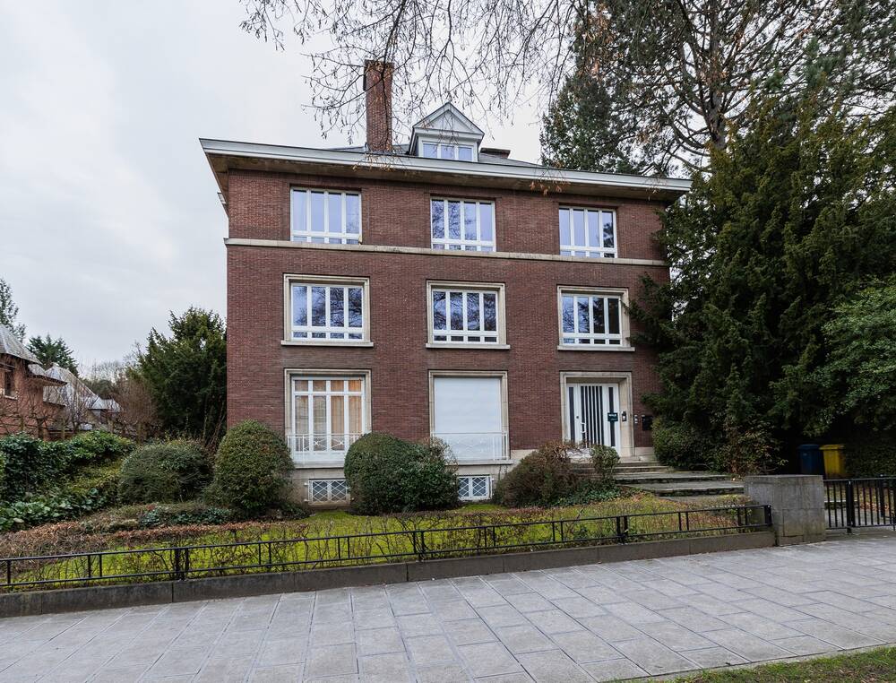 Immeuble mixte à vendre à Bruxelles 1000 0.00€ 11 chambres 940.00m² - annonce 60022