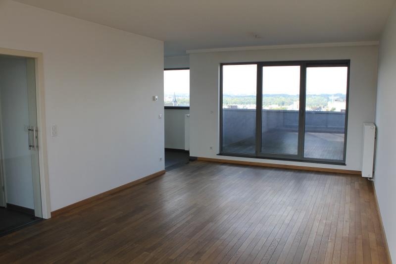 Appartement te  huur in Schaarbeek 1030 1400.00€ 2 slaapkamers 131.30m² - Zoekertje 1402142
