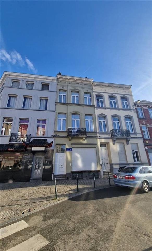 Huis te  koop in Anderlecht 1070 490000.00€ 6 slaapkamers 220.00m² - Zoekertje 1402452