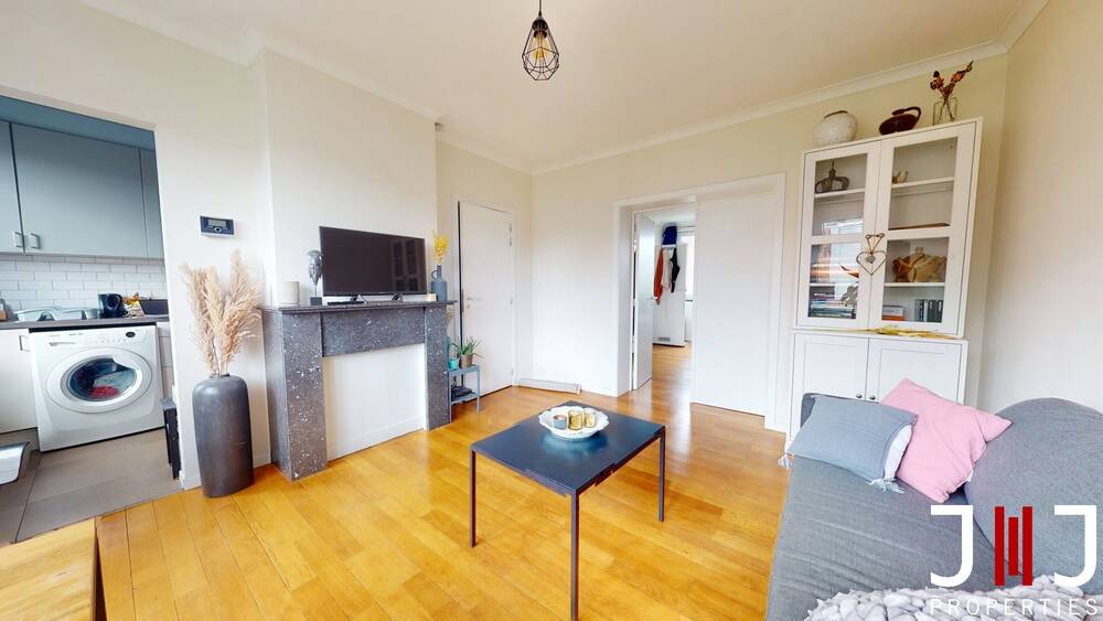 Appartement te  koop in Sint-Lambrechts-Woluwe 1200 275000.00€ 1 slaapkamers 56.00m² - Zoekertje 1403062