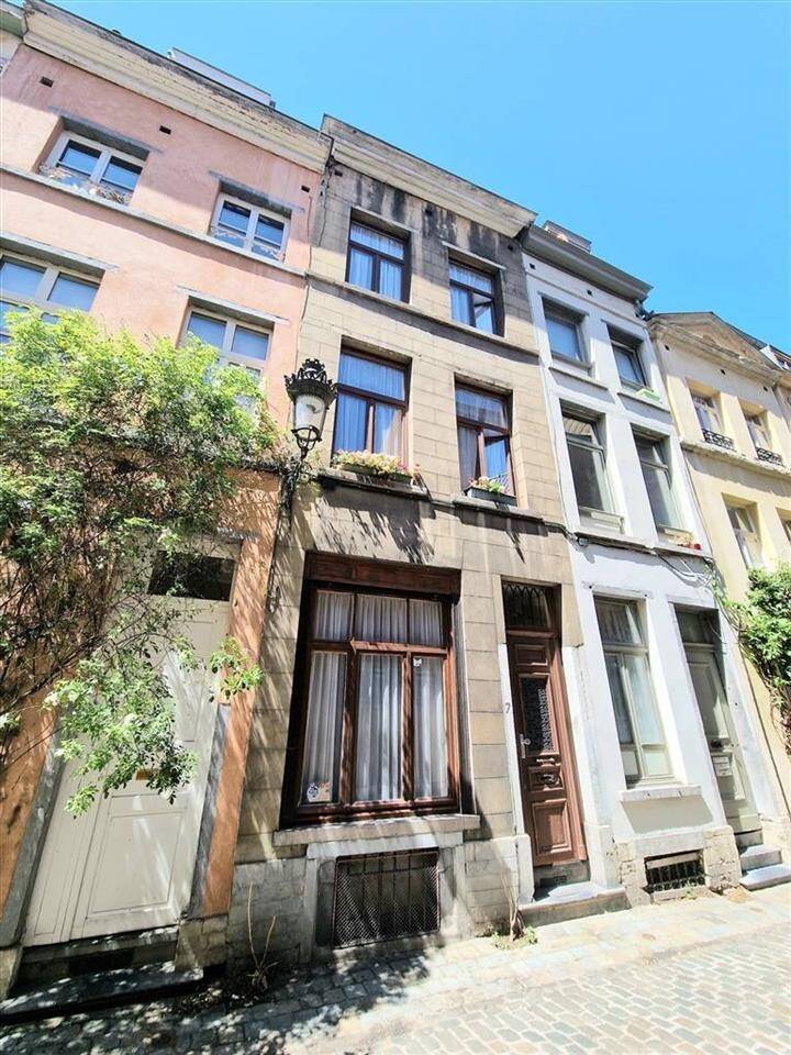 Huis te  koop in Brussel 1000 465000.00€ 4 slaapkamers 130.00m² - Zoekertje 1403662