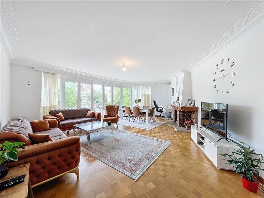 Appartement te  koop in Sint-Lambrechts-Woluwe 1200 395000.00€ 2 slaapkamers 104.00m² - Zoekertje 1405859