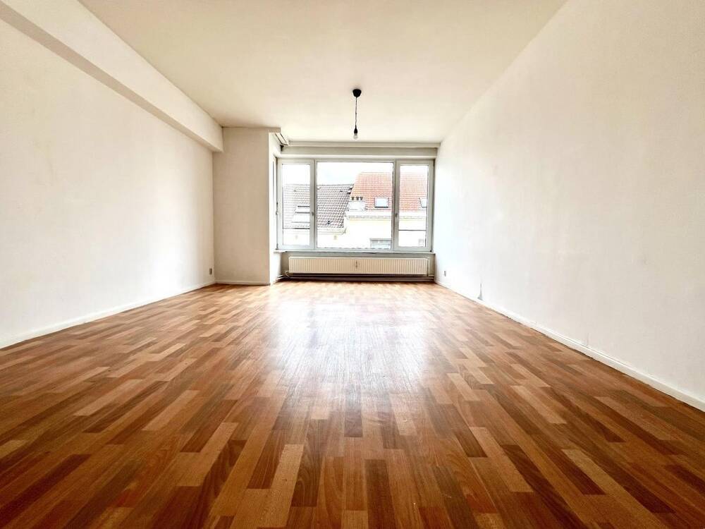Appartement te  koop in Etterbeek 1040 270000.00€ 2 slaapkamers 90.00m² - Zoekertje 1406217