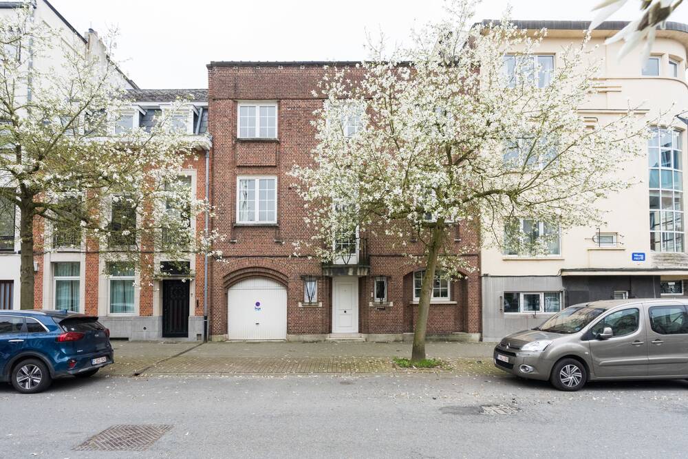 Huis te  koop in Etterbeek 1040 930000.00€ 6 slaapkamers 320.00m² - Zoekertje 1408440