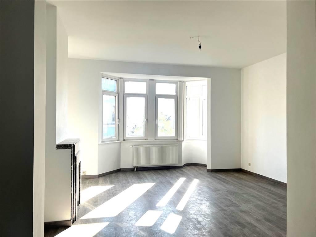Appartement te  koop in Etterbeek 1040 335000.00€ 3 slaapkamers 135.00m² - Zoekertje 1412048