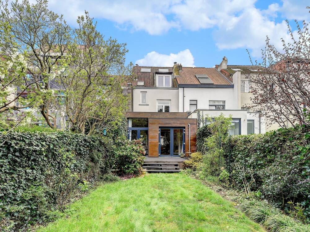 Huis te  koop in Sint-Lambrechts-Woluwe 1200 779000.00€ 4 slaapkamers 185.00m² - Zoekertje 1413373