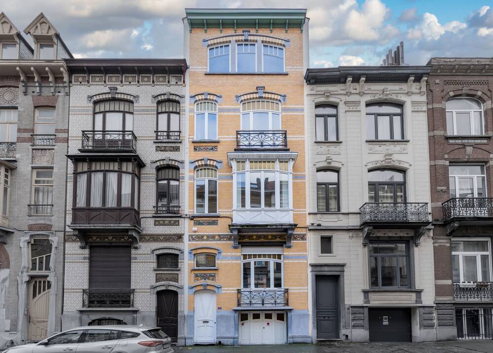 Huis te  koop in Brussel 1000 990000.00€ 5 slaapkamers 267.00m² - Zoekertje 1413899