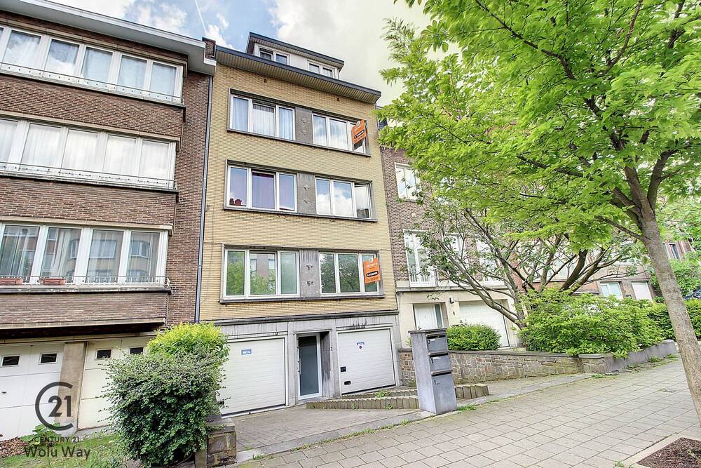 Huis te  koop in Sint-Lambrechts-Woluwe 1200 895000.00€ 9 slaapkamers 300.00m² - Zoekertje 1418640