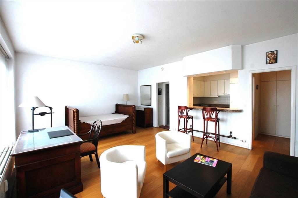 Appartement te  koop in Elsene 1050 195000.00€  slaapkamers 49.00m² - Zoekertje 1418469