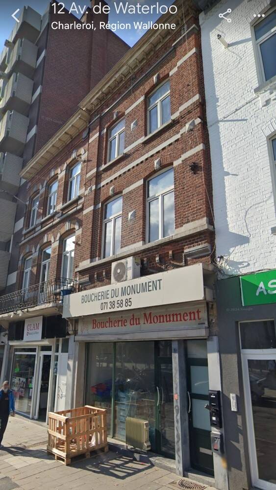 Appartementsgebouw te in Charleroi 6000 370000.00€ slaapkamers 260.00m² - Zoekertje 103945