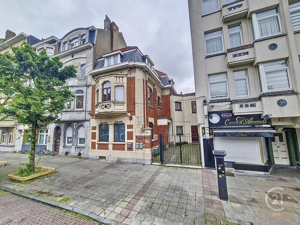 Handelszaak te koop in Laken 1020 220000.00€ slaapkamers 140.00m² - Zoekertje 124369