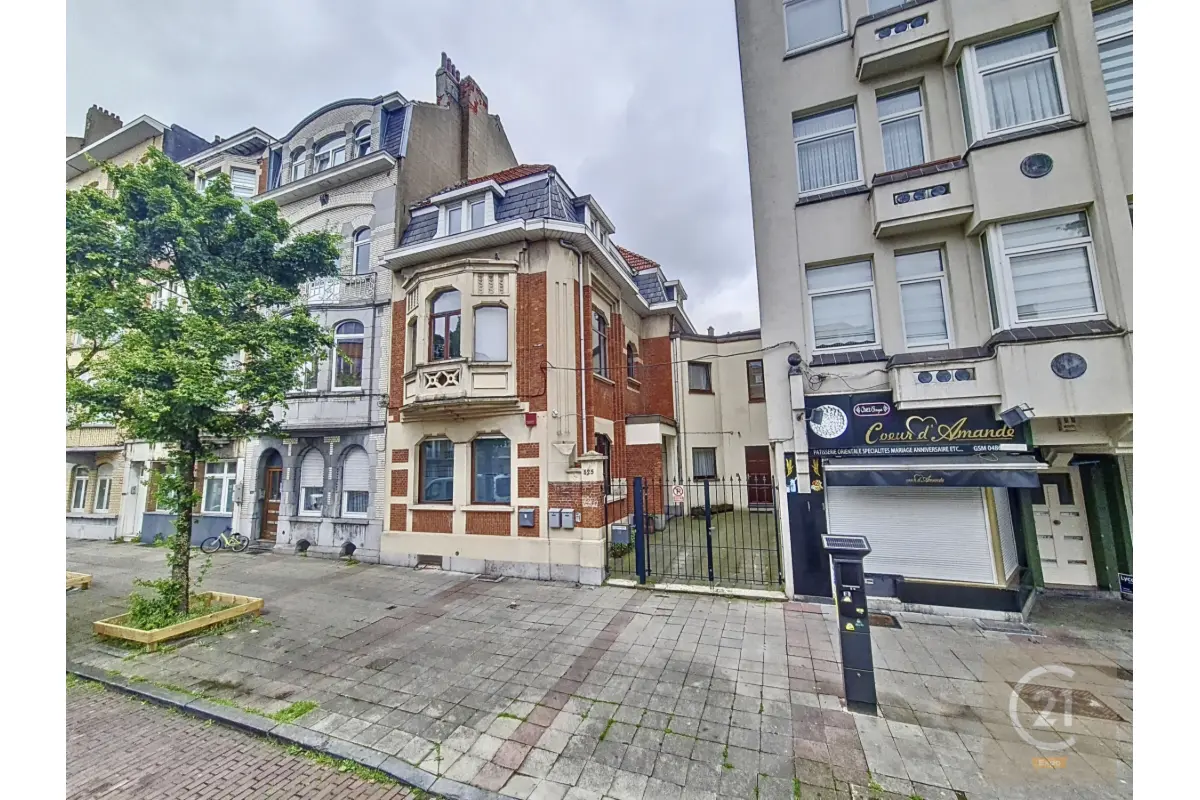 Handelszaak te  koop in Laken 1020 220000.00€  slaapkamers 140.00m² - Zoekertje 124369