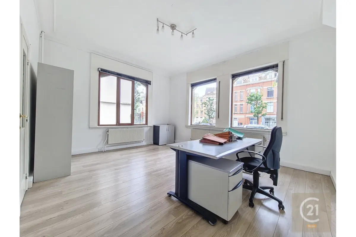 Handelszaak te  koop in Laken 1020 45000.00€  slaapkamers 22.00m² - Zoekertje 124371