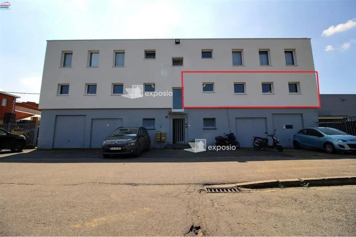 Commerce à  à Sint-Stevens-Woluwe 1932 1200.00€  chambres 120.00m² - annonce 155701