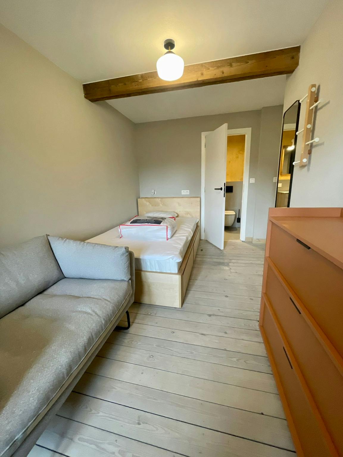 Appartement à louer à Etterbeek 1040 910.00€ 1 chambres 352.00m² - annonce 170819