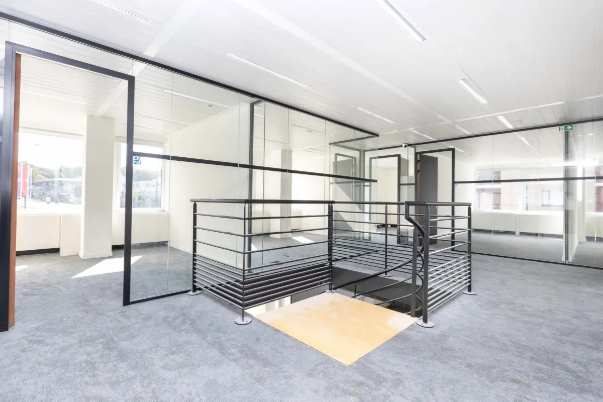 Handelszaak te  huur in Evere 1140 2670.00€  slaapkamers 237.00m² - Zoekertje 213133