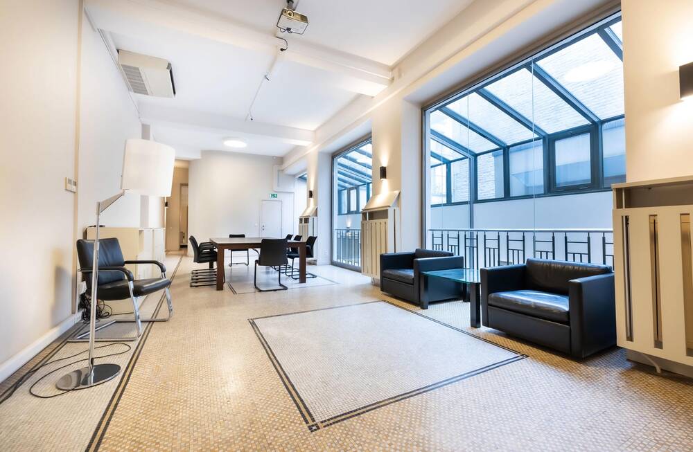 Commerce à vendre à Etterbeek 1040 675000.00€ chambres 270.00m² - annonce 228821