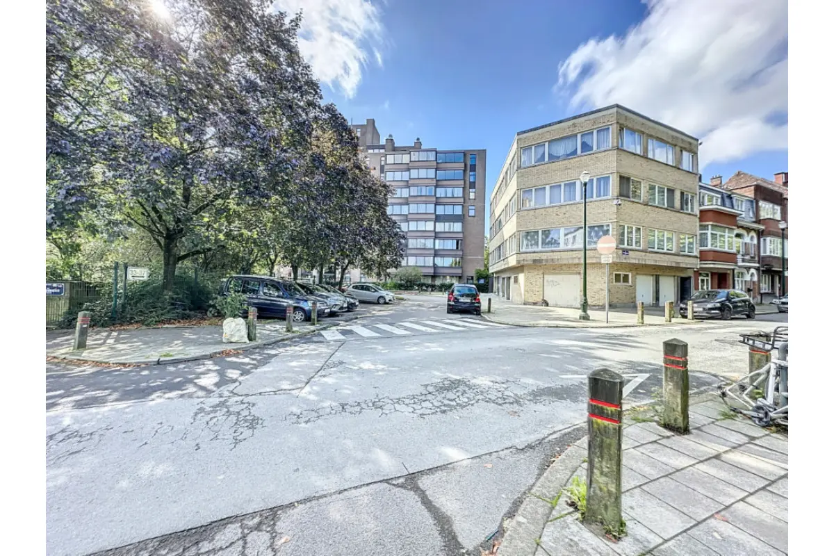 Box à vendre à Jette 1090 119000.00€  chambres m² - annonce 422384