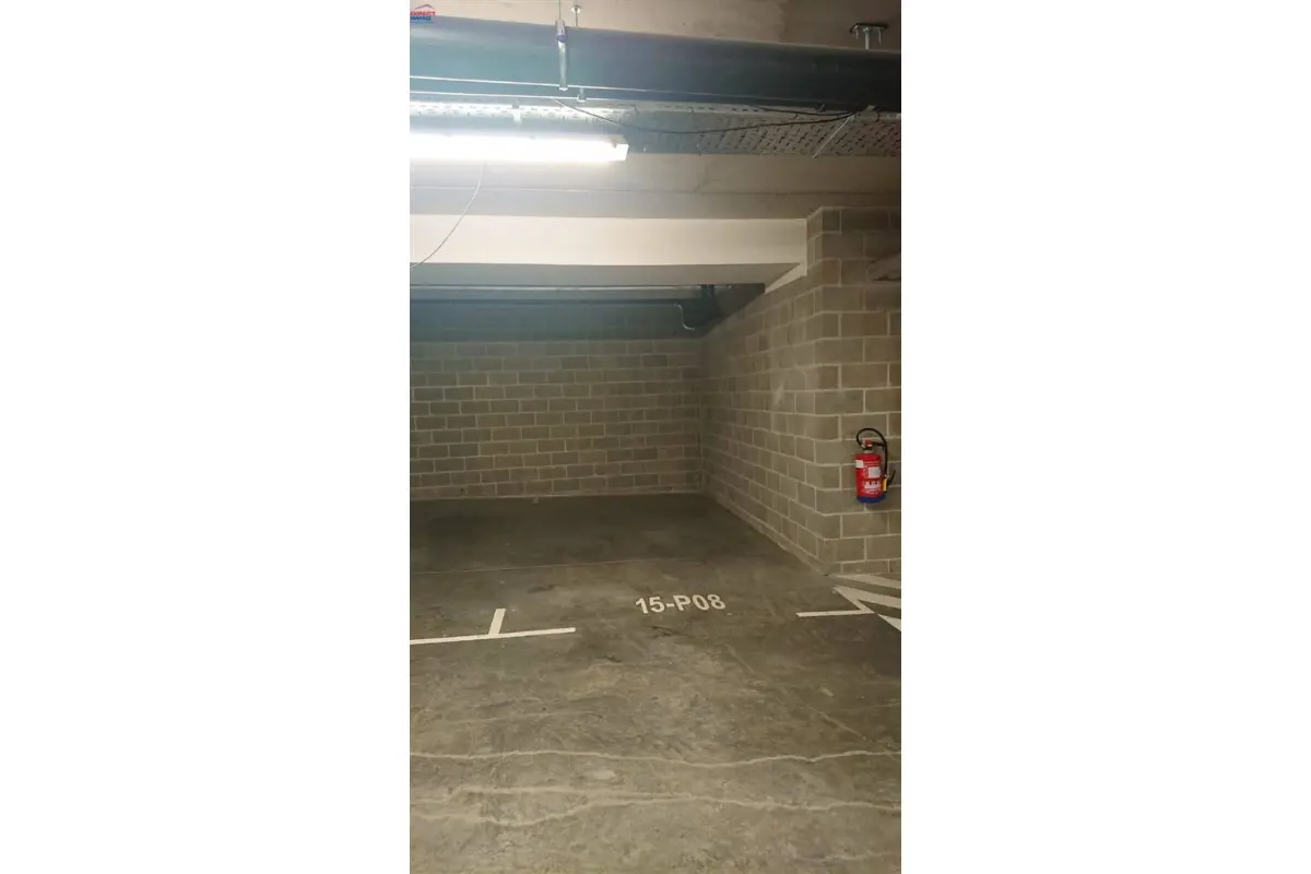 Parking / garage à vendre à Neder-Over-Heembeek 1120 18000.00€  chambres m² - annonce 231958