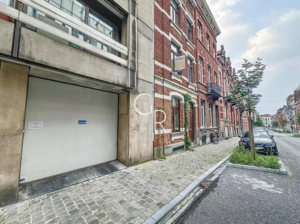 Parking / garage à vendre à Bruxelles 1000 20000.00€ chambres m² - annonce 234964
