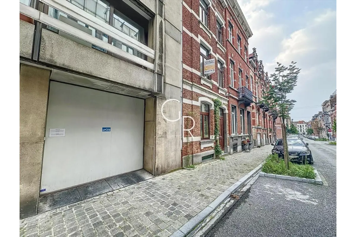 Parking te  koop in Brussel 1000 20000.00€  slaapkamers m² - Zoekertje 234964