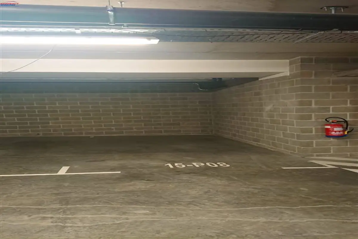 Parking / garage à vendre à Bruxelles 1000 18000.00€  chambres m² - annonce 238007