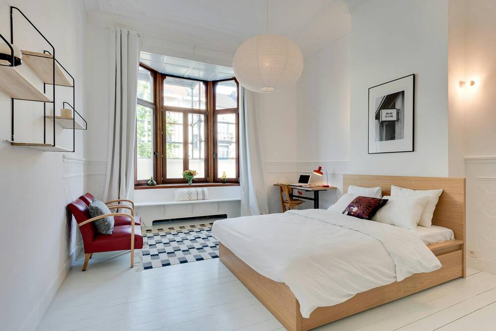 Appartement te  huur in Vorst 1190 810.00€ 1 slaapkamers 350.00m² - Zoekertje 256755