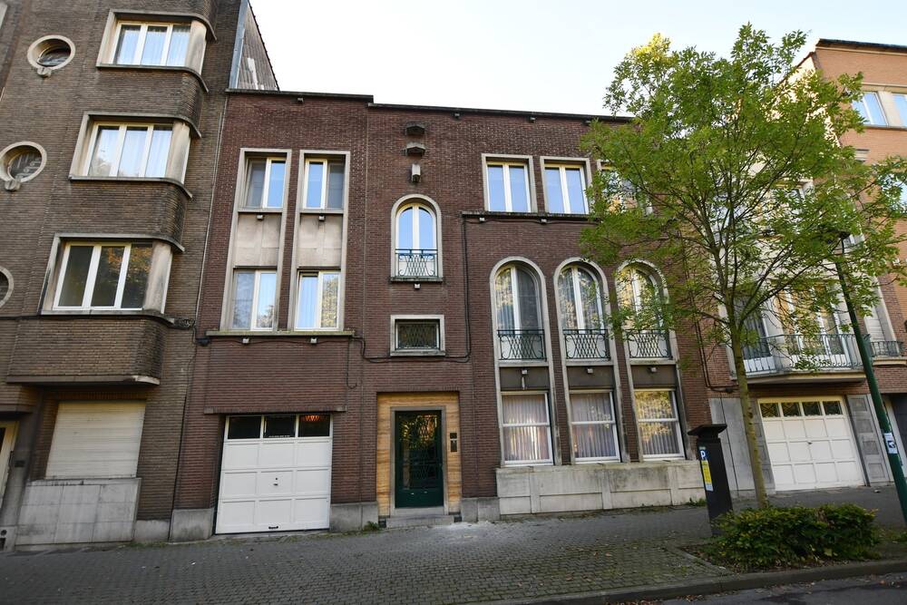 Immeuble mixte à vendre à Molenbeek-Saint-Jean 1080 895000.00€ 6 chambres 658.00m² - annonce 258604