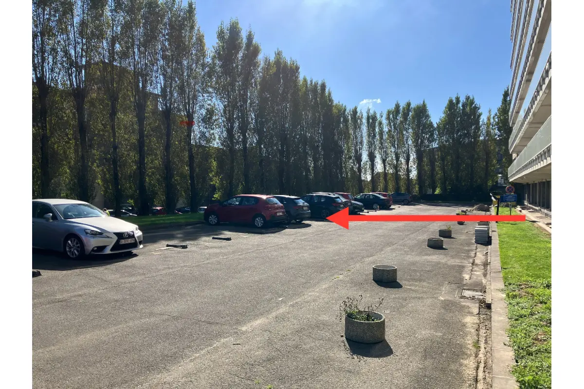 Parking & garage te  koop in Laken 1020 11000.00€  slaapkamers m² - Zoekertje 260081