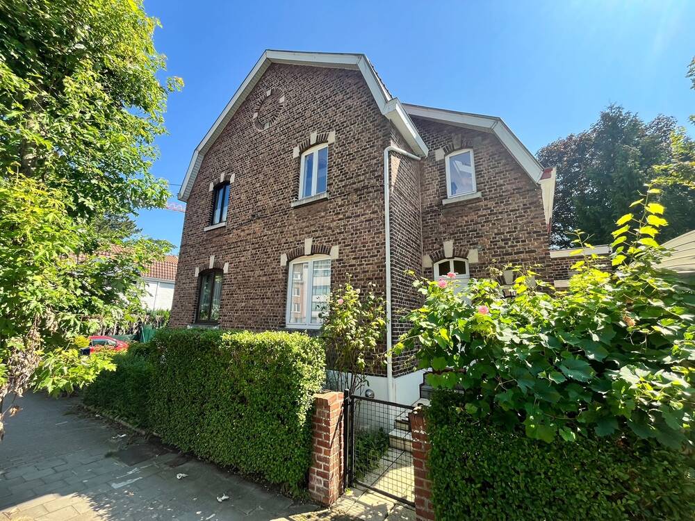 Huis te in Ukkel 1180 2995.00€ 4 slaapkamers 190.00m² - Zoekertje 272901
