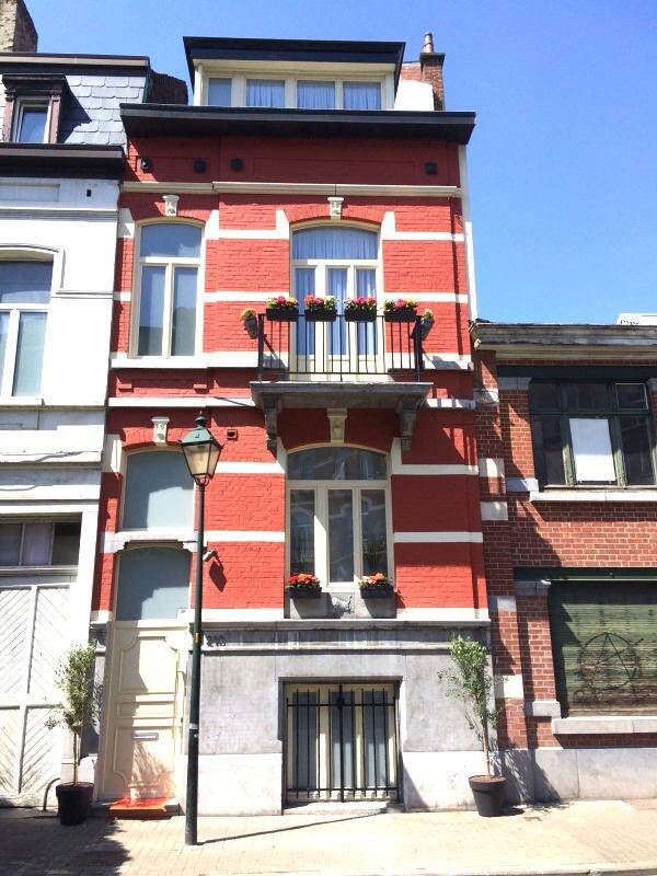 Immeuble de rapport - Immeuble à appartement à vendre à Saint-Gilles 1060 775000.00€ 6 chambres 300.00m² - annonce 298390