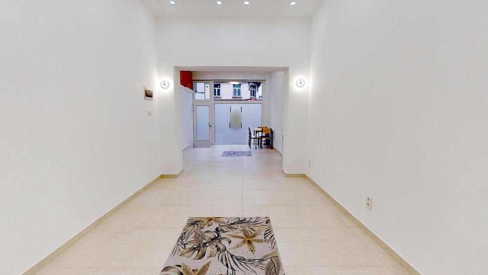 Handelszaak te huur in Schaarbeek 1030 1050.00€ slaapkamers 47.00m² - Zoekertje 303668