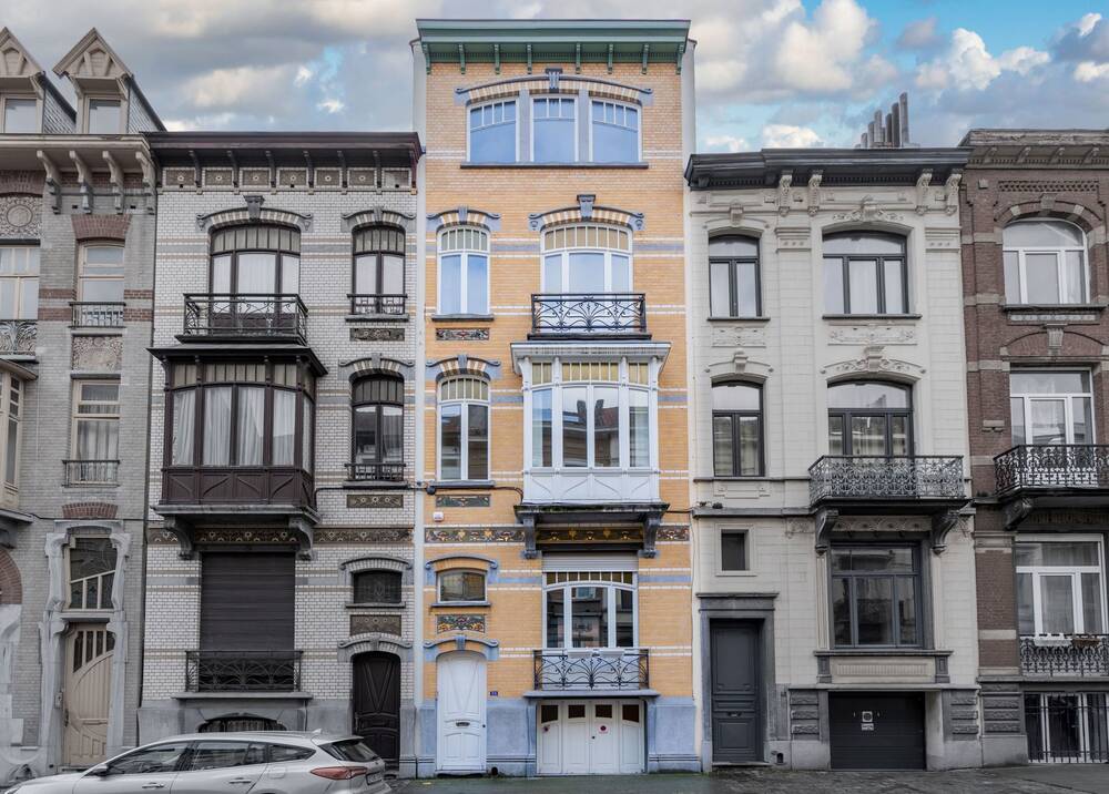 Huis te  in Brussel 1000 890000.00€ 5 slaapkamers 267.00m² - Zoekertje 303749