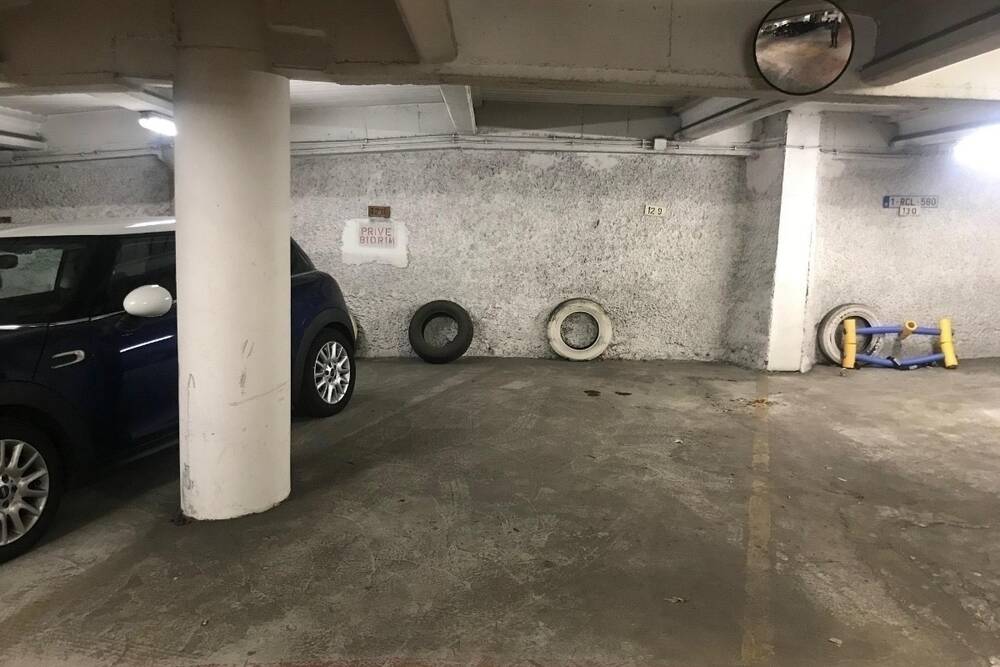 Parking à vendre à Saint-Gilles 1060 24900.00€ 0 chambres m² - annonce 464572