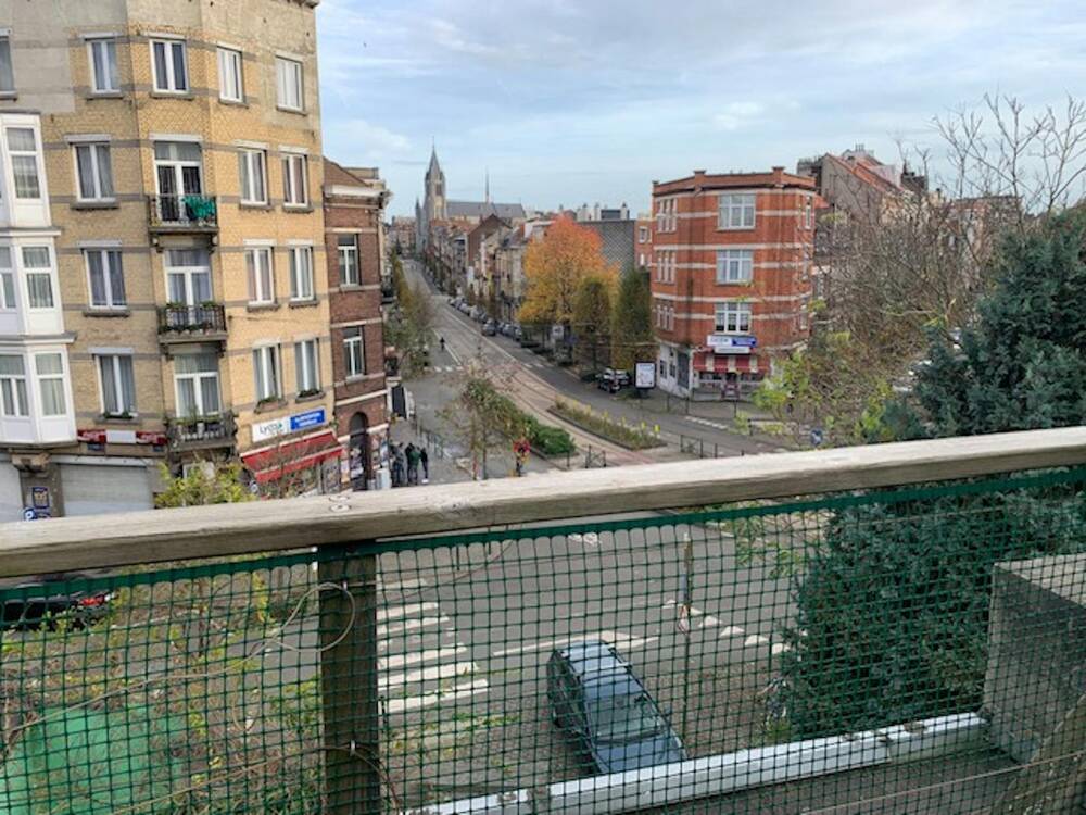 Appartement à louer à Ixelles 1050 950.00€ 1 chambres 62.00m² - annonce 741344