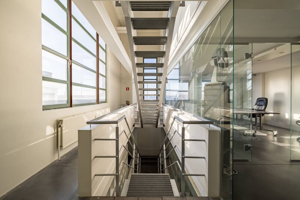 Handelszaak te huur in Vorst 1190 550.00€ slaapkamers 30.00m² - Zoekertje 311436