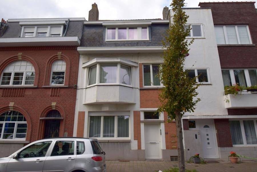 Huis te koop in Sint-Agatha-Berchem 1082 465000.00€ 3 slaapkamers 235.00m² - Zoekertje 329410