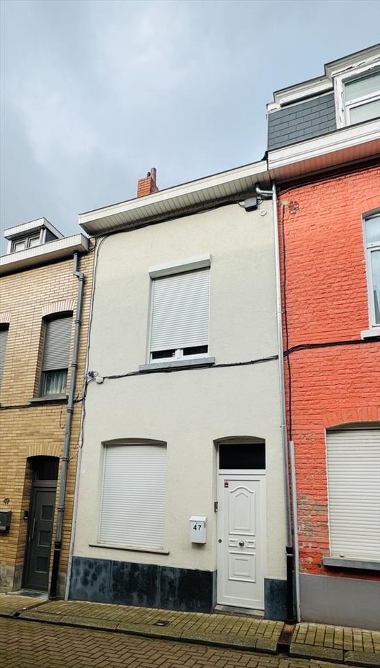 Huis te koop in Sint-Agatha-Berchem 1082 289000.00€ 3 slaapkamers m² - Zoekertje 331814