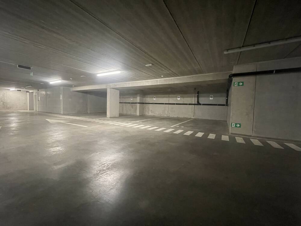 Parking & garage te koop in Laken 1020 18540.00€ slaapkamers m² - Zoekertje 333975