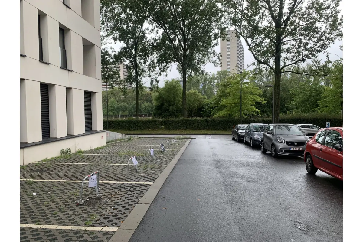 Parking te  koop in Anderlecht 1070 14420.00€  slaapkamers m² - Zoekertje 333224